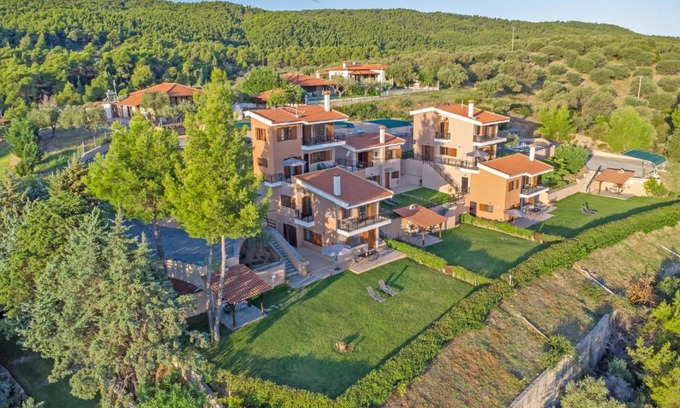 Vourvourou Apartment | Unforgettable Seaview Villas with Oceanfront Pool & Hot Tub