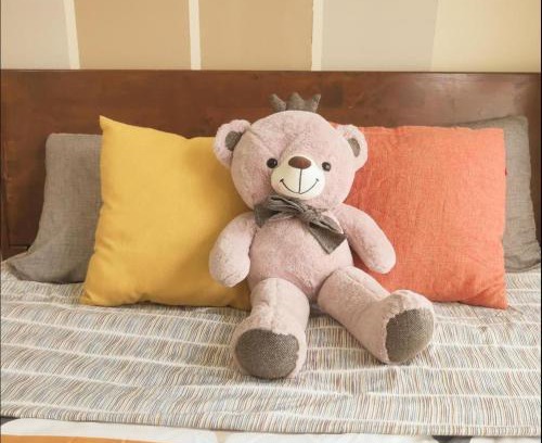 Central District Apartment | Oceanfront Holiday at Seaviews Beach - Family Friendly Stay