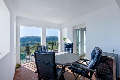 Castillo de Sabinillas Apartment | Scenic Seaviews at Balcones De Los Hidalgos in Manilva