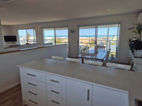 Middleton House | Stunning SeaWatch: Ocean Views & Pet-Friendly Retreat