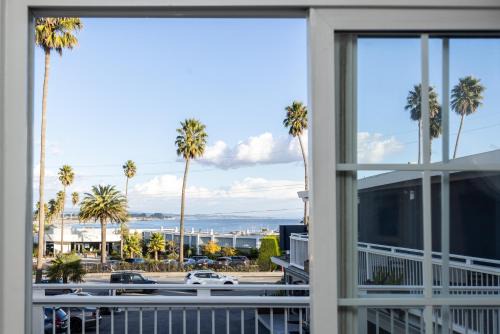 Westside Santa Cruz Hotel | Seaway Inn: Pet-Friendly Oceanview Getaway for Families