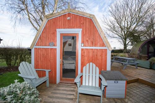 Fridaythorpe Apartment | Pet-Friendly Seaways Glamping in Redwood – Rated 9.2/10