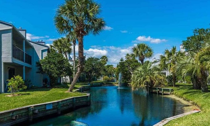 St. Augustine Beach Condo | Dreamy SeaWinds Premium Beachfront Condo with Private Access