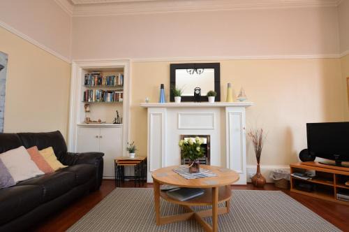 Kilmun Apartment | Discover Sebright Holiday Apartment: 4-Star Family Retreat