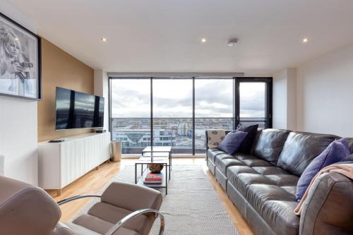 Glasgow Westend Apartment | Riverview Apartments: Ideal Stay with Great Reviews!
