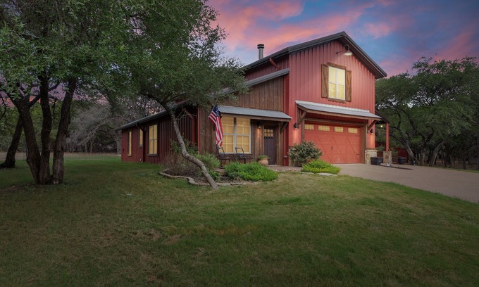 China Spring House | Idyllic 12 Acre Ranch - Pet-Friendly Near Downtown Waco