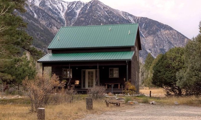 Buena Vista Cabin | Idyllic Retreat with 14er Views & Private Hot Tub