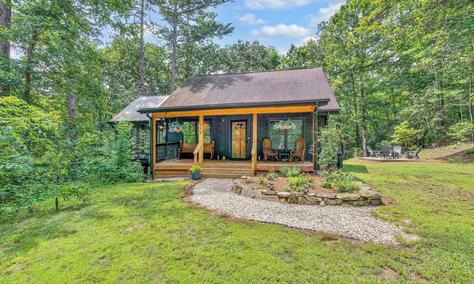 Cleveland House | Secluded 3 bedroom cabin surrounded by a nature preserve, lakes, and trails!