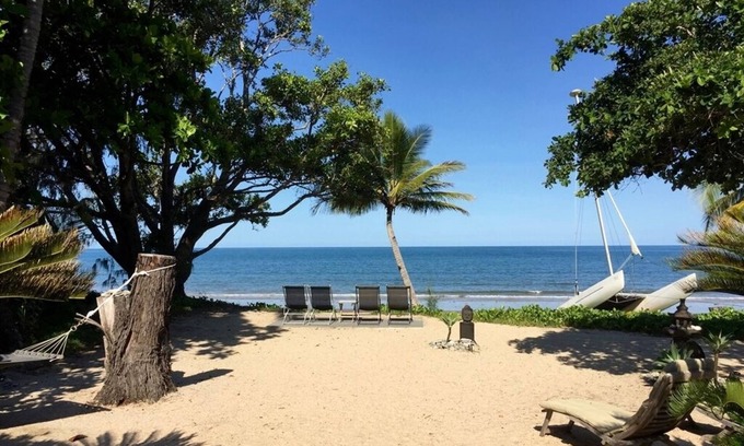 Oak Beach House | Relaxing Tali Beach House: Absolute Beachfront Hideaway