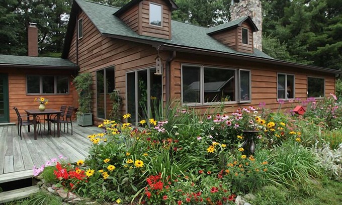 Sparrow Bush House | Tranquil Country House with Spa and Breakfast Included
