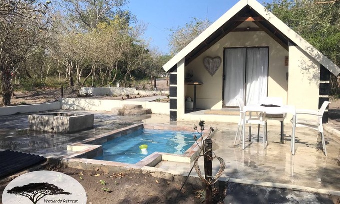 Mbazwana Ski Chalet | Tranquil Bush Chalet with Pool and Nature Retreat