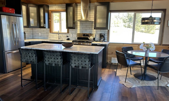 Indian Mountain Cabin | Serene Cabin Escape with Captivating Views and Amenities