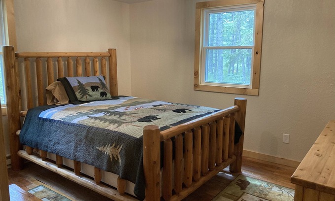 Idlewild House | Serene Cabin Retreat Near Tranquil Lake - Guest Rated 10/10