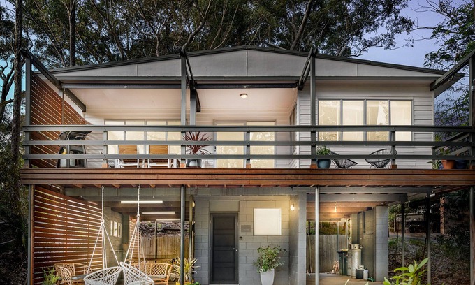 Lilli Pilli House | Serene Coastal Escape with Breathtaking Ocean Views