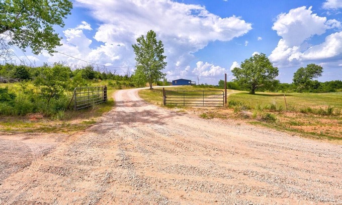 Norman Cabin | Secluded cottage on 10 acres with hot tub