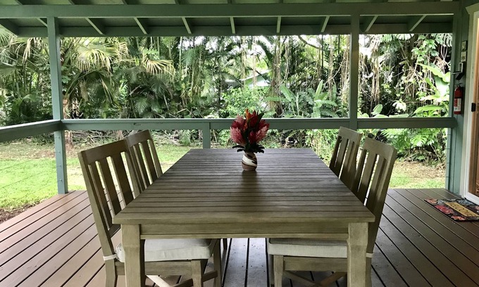 Hana Cottage | Idyllic Cottage Retreat on a Tropical Flower Farm