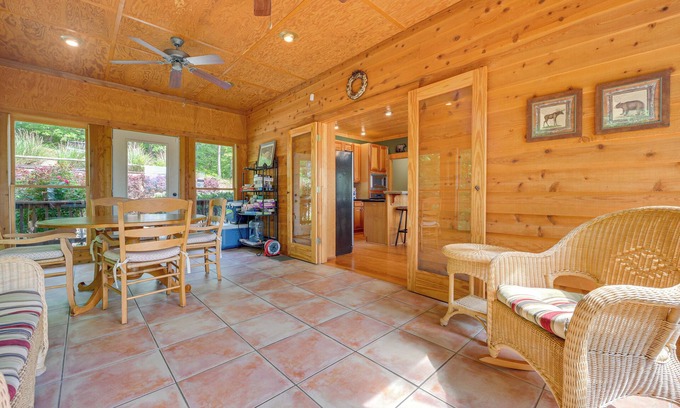 Wedowee Cottage | Lake Wedowee Vacation Rental with Game Room & Ocean View