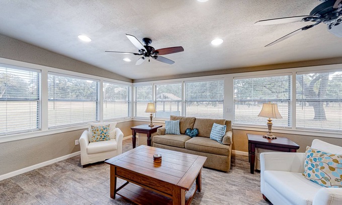 Fredericksburg House | Pet-Friendly Retreat with Scenic Views and Free WiFi