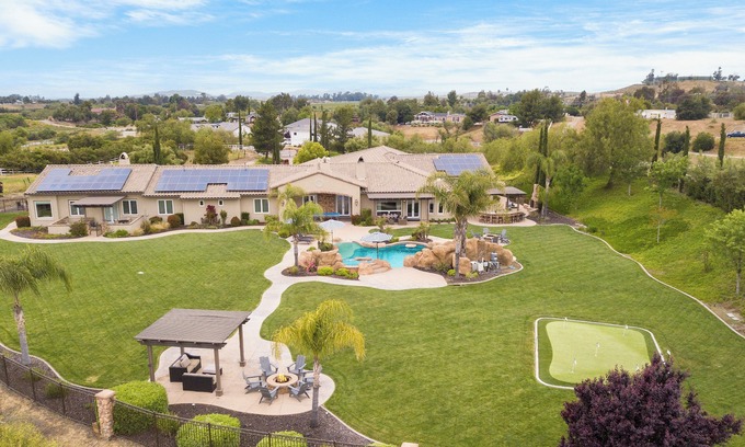 Temecula Villa | Secluded Twilight Vines Estate with Wine Country Views
