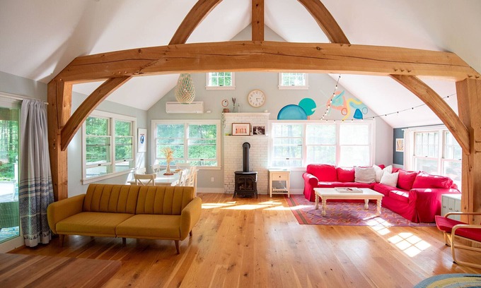 Glendale House | Exceptional Family Retreat with Spa in Serene Stockbridge