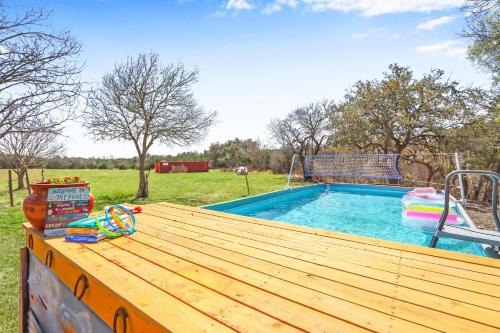 Blanco House | Secluded Hill Country Oasis