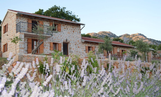 Starigrad House | Secluded Retreat with Breathtaking Seaview & Family Amenities