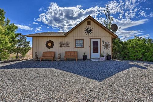Palisade House | Serene Getaway with Patio and Scenic Views Near Vineyards