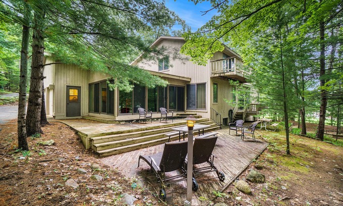 Maple City Cottage | Tranquil Retreat with Three Kitchens & Beautiful Patios