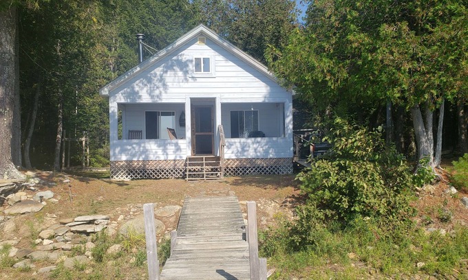 Sherman Station Cabin | Secluded OFF GRID lakeside camp