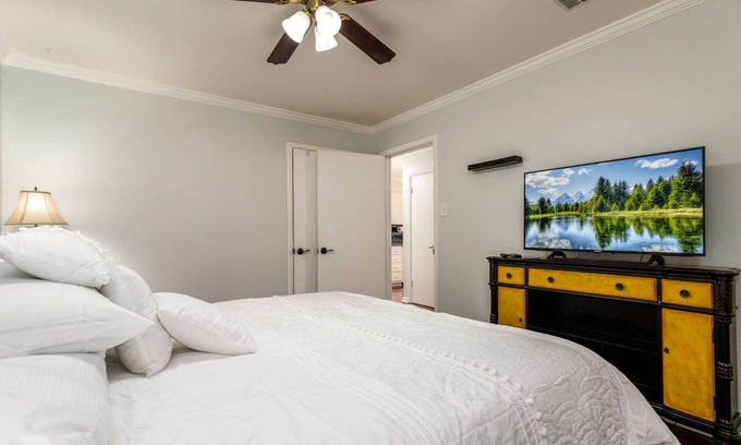 River Mountain Condo | Inviting Pleasant Valley Hideout with Breakfast Included