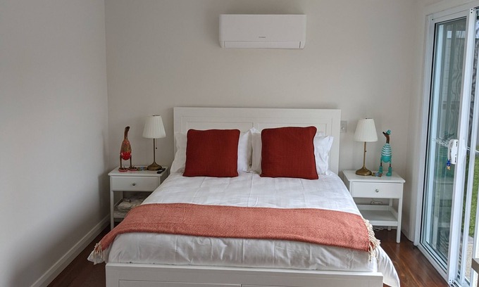 Shelly Beach Cabin | Exclusive Pool House Retreat Near Shelly Beach - 10/10 Rated