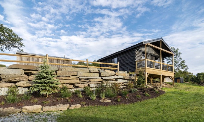 Thompson Cabin | Romantic Cabin Retreat Near Elk Mountain with Great Amenities