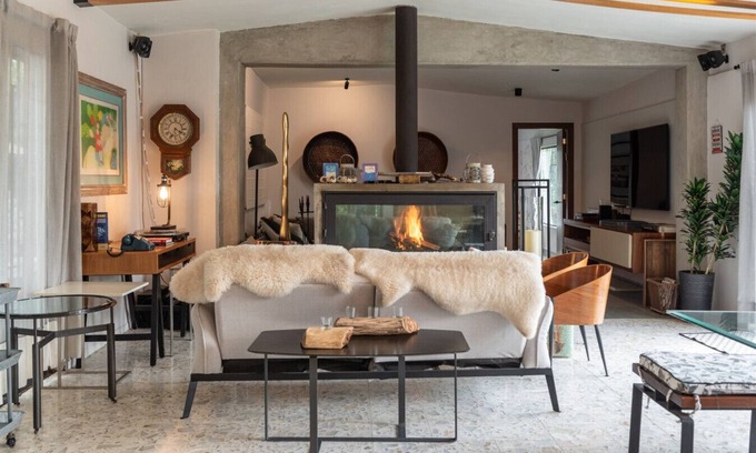 Tepotzotlan House | Secluded Rustic Chic Nature Haven, Jacuzzi & Family Fun