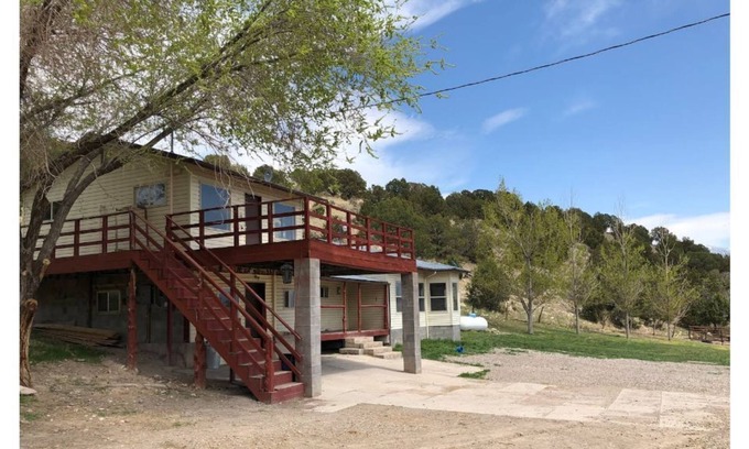 Nephi House | Secluded Setting Sun Ranch Home