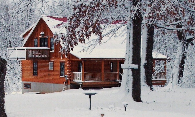 Pamplin House | Serene Spring Creek Cabin with Hot Tub and Wildlife
