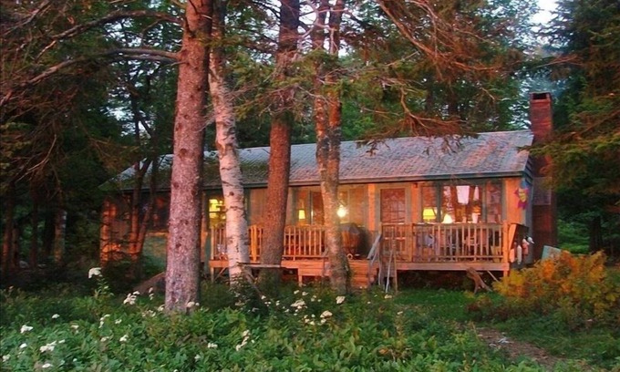 Castine Cottage | Tranquil Sunset Retreat with Ocean View on Penobscot Bay