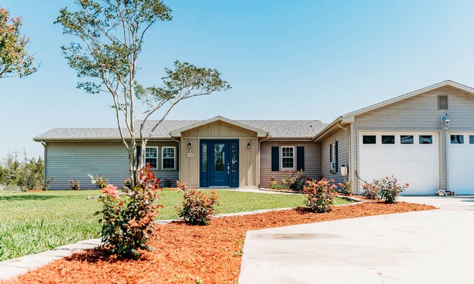Morehead City House | Waterfront Retreat Just Minutes from Downtown Beaufort
