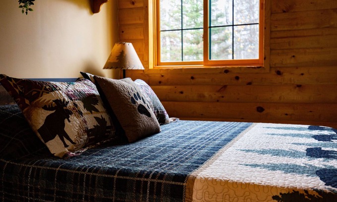 Two Harbors Cottage | Idyllic Wooded Cottage with Fast Wi-Fi & Trails Nearby