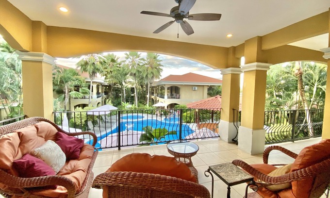 Jaco Condo | Poolside Luxury Condo: Guest Rated 10/10 with Spa & Hot Tub