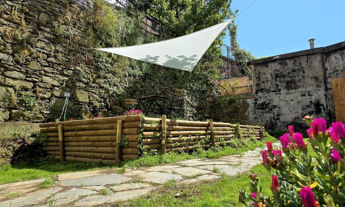 Riomaggiore Apartment | Secret Garden Suite- Bluchalet