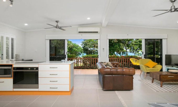 Wongaling Beach House | Discover Secret Mission: Pet-Friendly Oceanfront Retreat