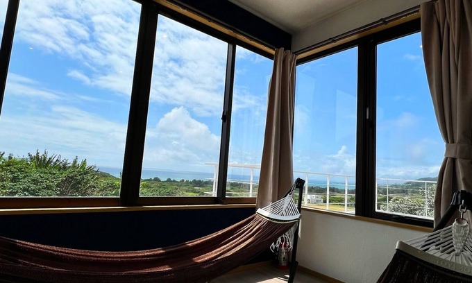 Taketomi-jima Taketomi-cho House | Secret Shisa a rental villa with a spectacular view and a theater/Ishigaki Okinawa