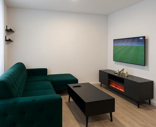 Heusteigviertel Apartment | Elegant Apartment with Pet and Family-Friendly Amenities