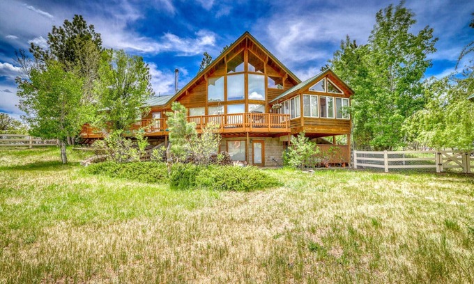 Pagosa Highlands House | Discover a Pet-Friendly Mountain Home with Scenic Views