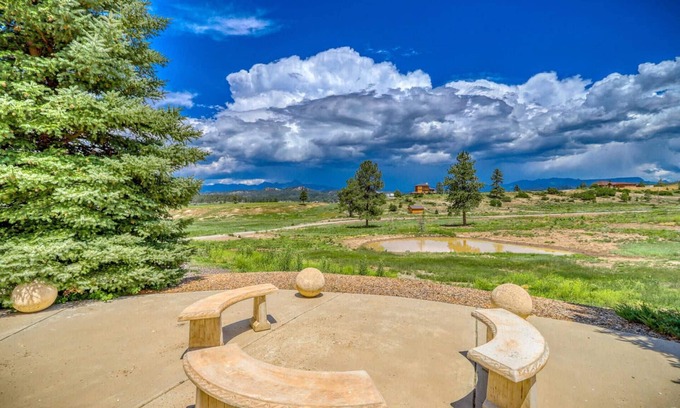 Loma Linda House | Scenic Mountain Retreat with Outdoor Firepit & Spa