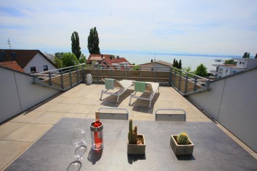 Immenstaad am Bodensee Apartment | Family-Friendly See-Flair: 4-Star Hotel with Top Reviews