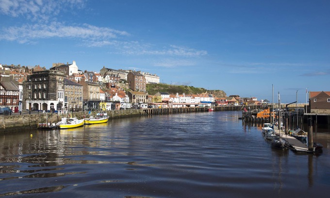 Whitby Cottage | Discover Glympse: Pet-Friendly Haven with Top Amenities