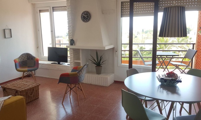 Aguadulce Apartment | Seaside Retreat with Ocean View, Aircon & WIFI Access