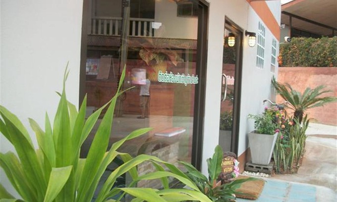 Chiang Rai Hotel | Scenic See View Place: Family-Friendly Retreat with Kitchen