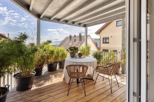 Gaienhofen Apartment | Discover Seeapartment Höri: Family & Pet-Friendly Retreat